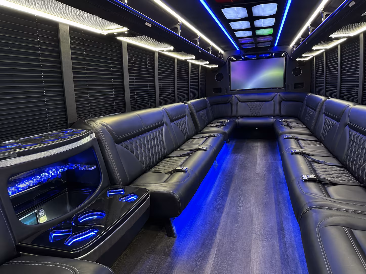 evesham 20 passenger party bus inside