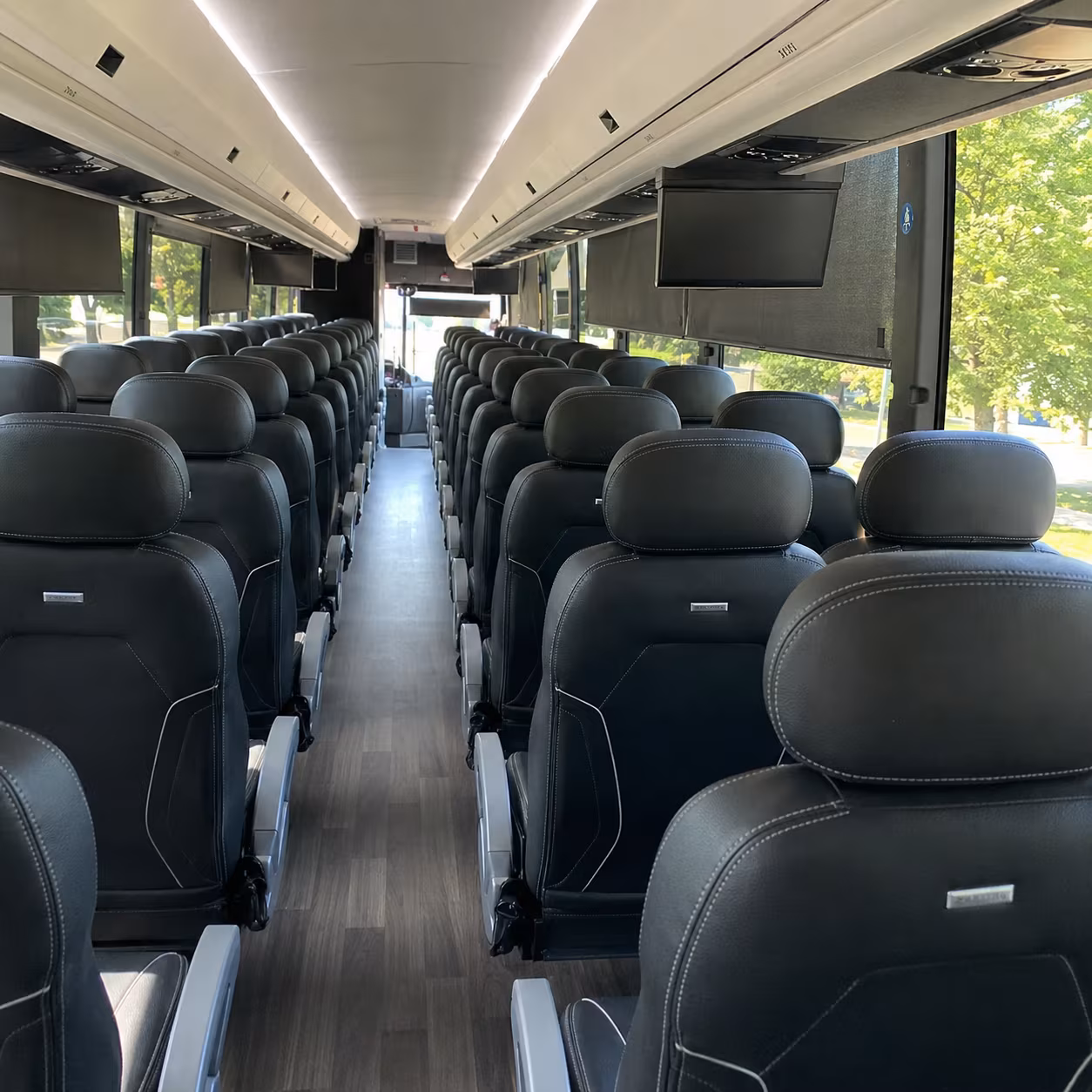 lakewood corporate charter bus rentals in lakewood