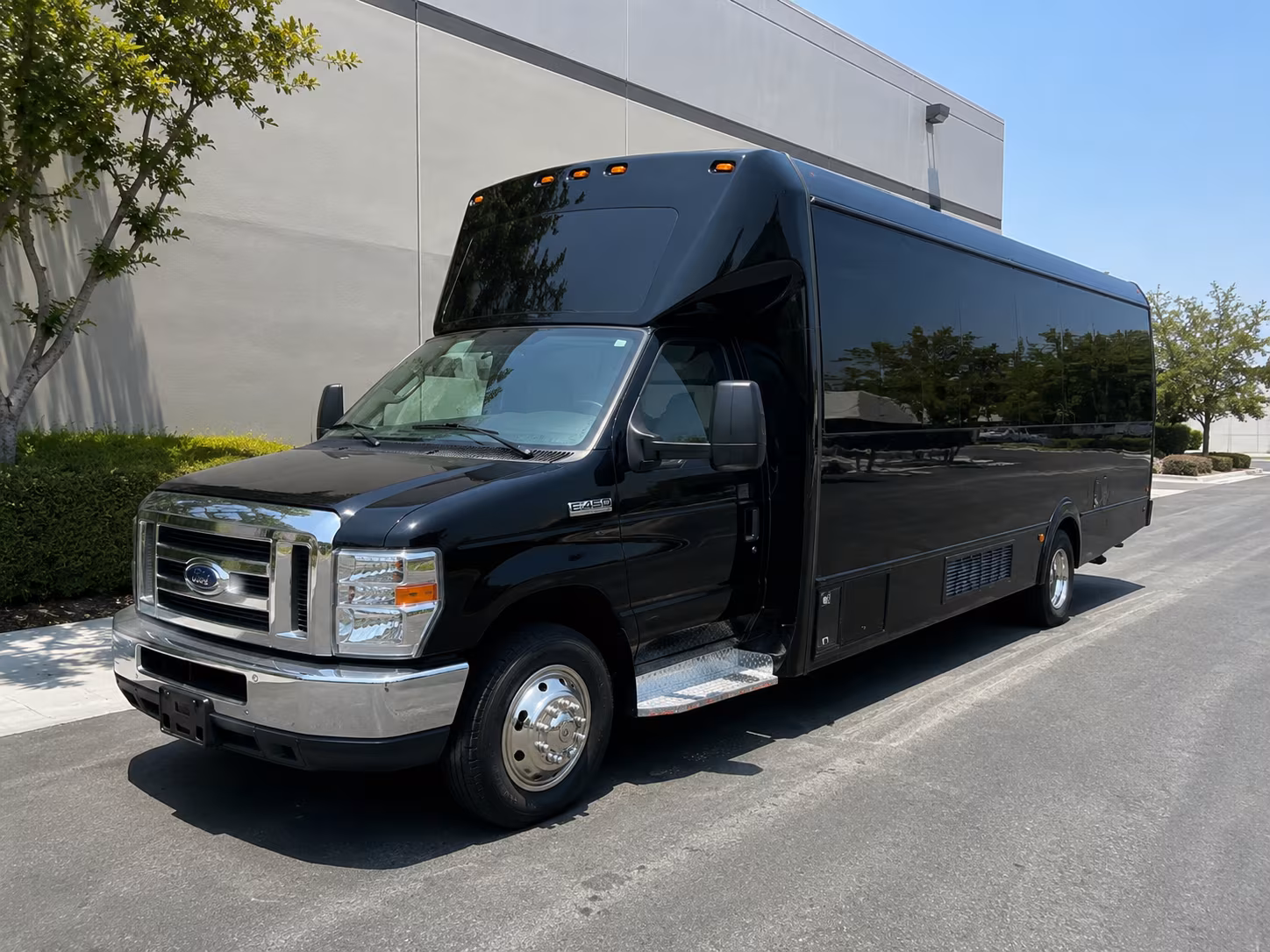 lakewood keep your group together with lakewood prom bus rentals