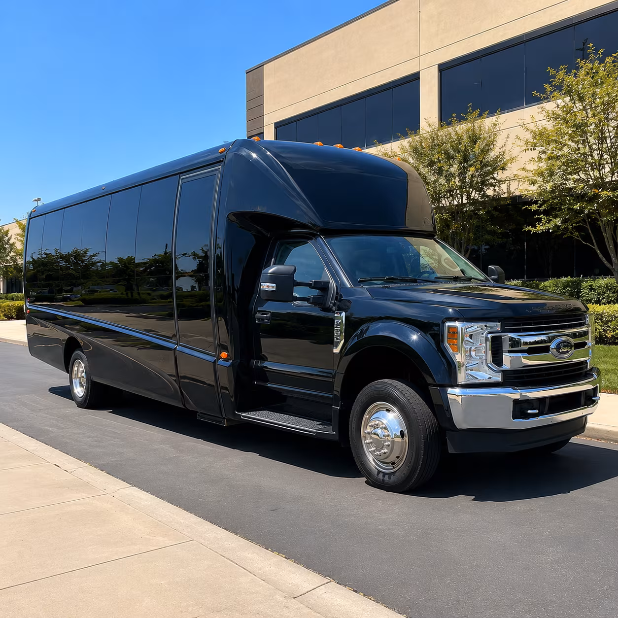lakewood private shuttles for wedding pickups and drop offs in lakewood