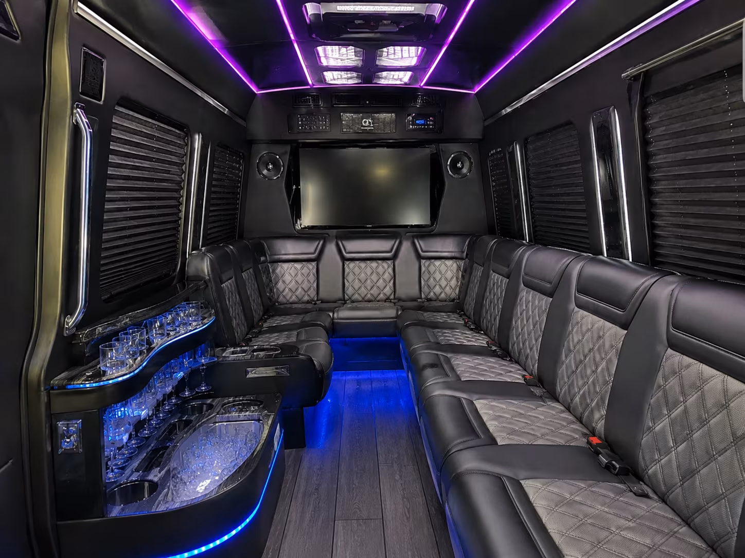 use eveshamcharterbuscompany com to find corporate outing and incentive trip transportation