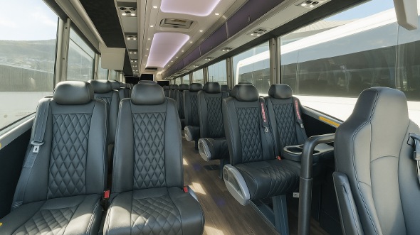 evesham 18 passenger minibus rental